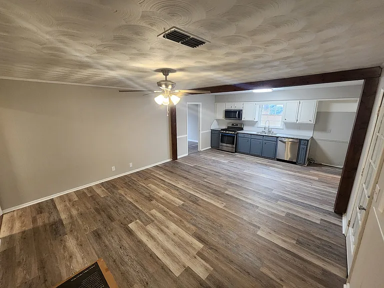 5401 Lichfield Rd — Photo 15