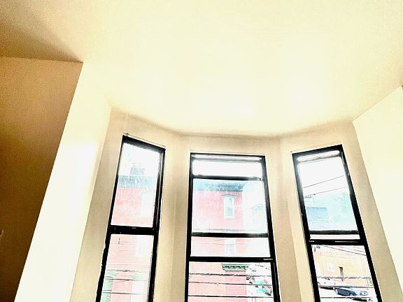 4th image of 340 Communipaw Ave APT 1
