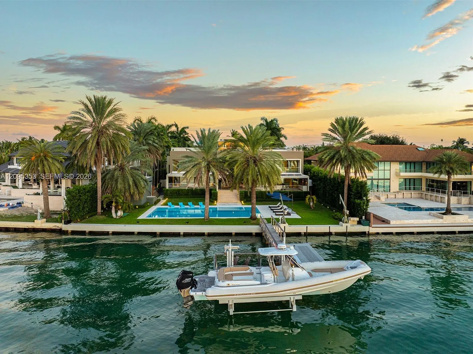 Tropical Isle Homes Sub 4 — Photo 3