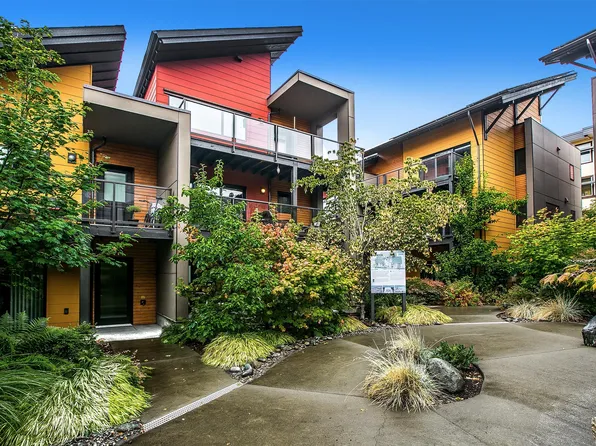 1723 9th Pl NE, Issaquah, WA 98029