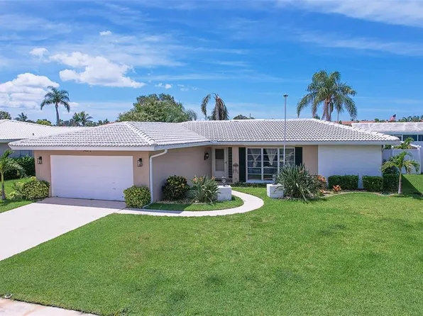 14872 Crown Dr, Largo, FL 33774