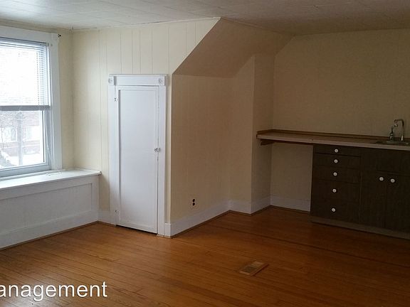2nd image of 301 N Washington Ave