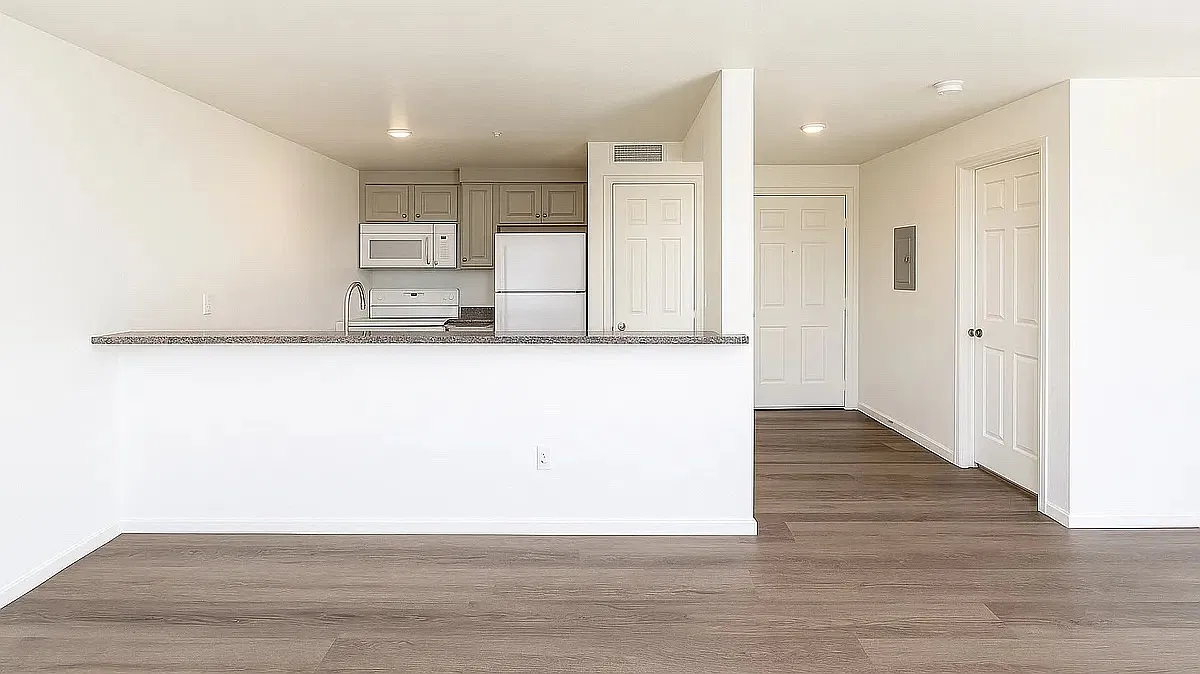 1313 S 6th St — Photo 1