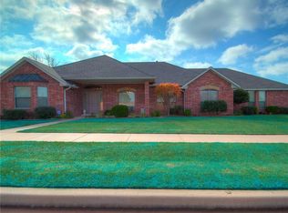 212 NW 158th St, Edmond, OK 73013