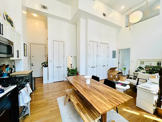 Rented by EXR | media 31