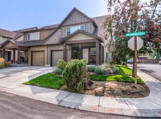 2996 SW Indian Cir, Redmond, OR 97756