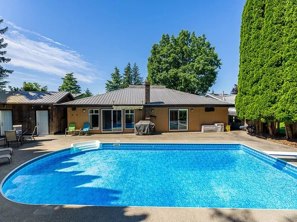 3762 Nanaimo Cres, Abbotsford, BC V2T 4Z7