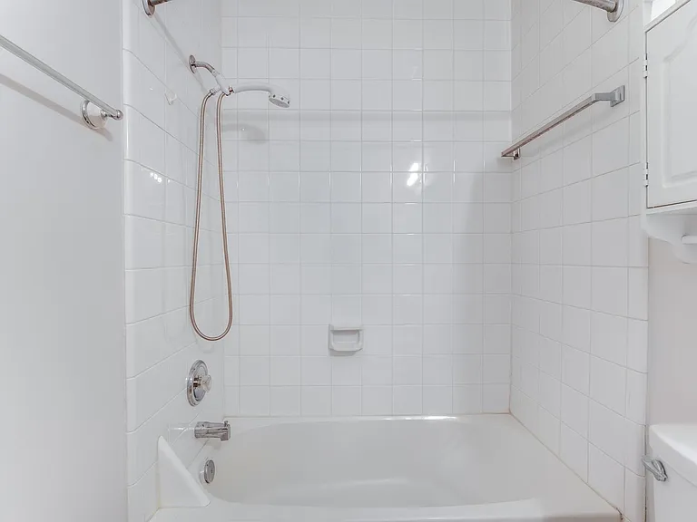 1907 Glen Eden Ct — Photo 23