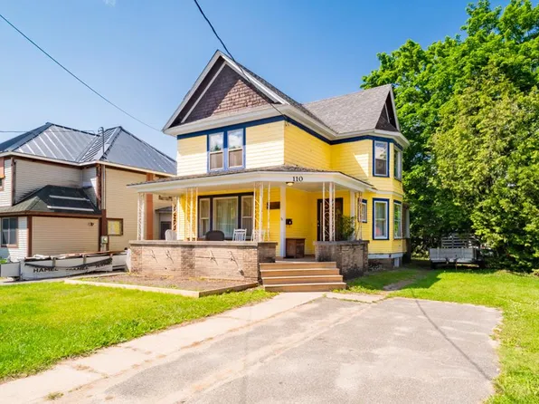 110 Parkside Dr, Lake Placid, NY 12946