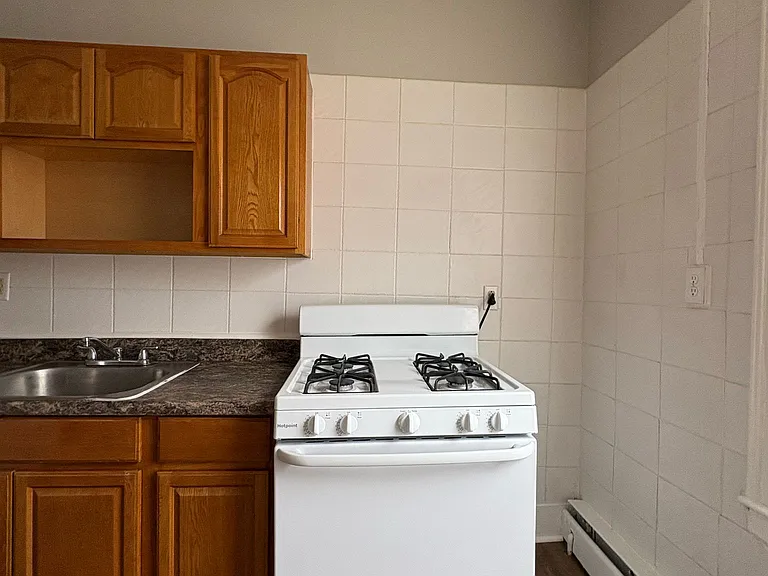 701 Howard Ave #42 — Photo 5