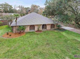 224 N Rosewood Ave, Gonzales, LA 70737
