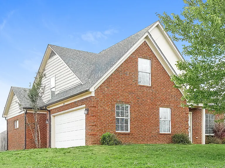 145 Penny Ln — Photo 4