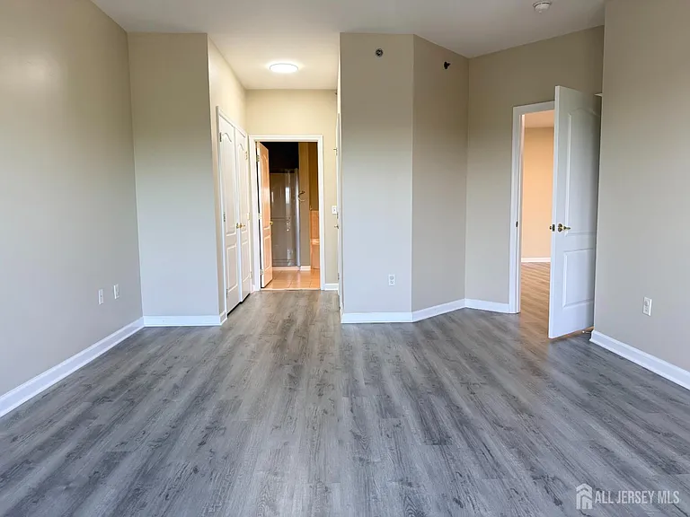 3032 Edward Stec Blvd — Photo 16