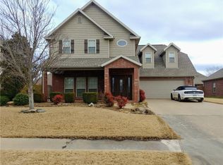 3807 Staverton Dr, Bentonville, AR 72713