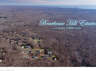 110 Leatherman Rd, Guilford, CT 06437