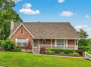 1559 Dartmouth Dr, Liberty, MO 64068