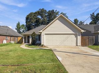 572 Ethel Dr, Lake Charles, LA 70611