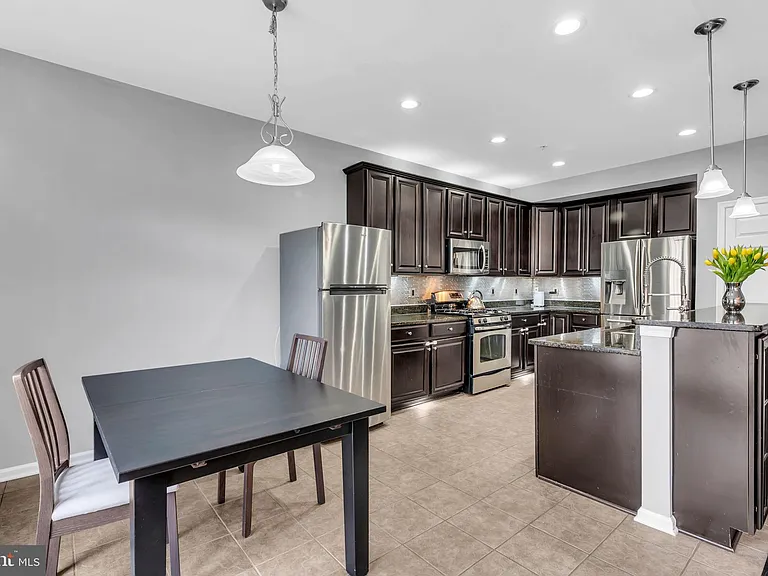 21600 Romans Dr — Photo 18