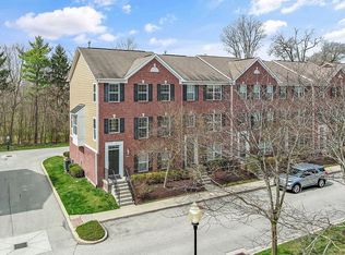 907 Rosalind Pl, Carmel, IN 46032