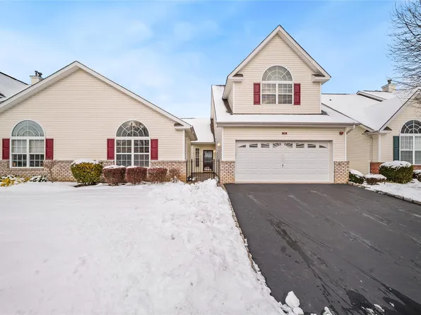 70 Constantine Way, Mount Sinai, NY 11766