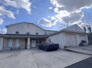 616 Coventry Ln, Croydon, PA 19021