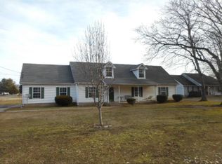 188 Stones River Ln, Murfreesboro, TN 37128