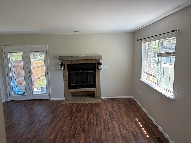 8179 Dry Creek Cir — Photo 7