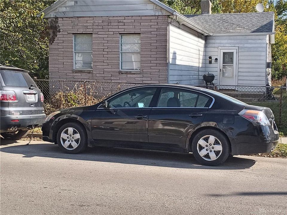 2nd image of 22 N Harbine Ave