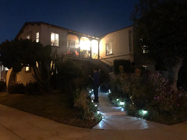 2027 La Paloma Ave — Photo 2