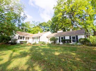 6160 Worlington Rd, Bloomfield Hills, MI 48301