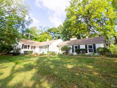 6160 Worlington Rd, Bloomfield Hills, MI, 48301