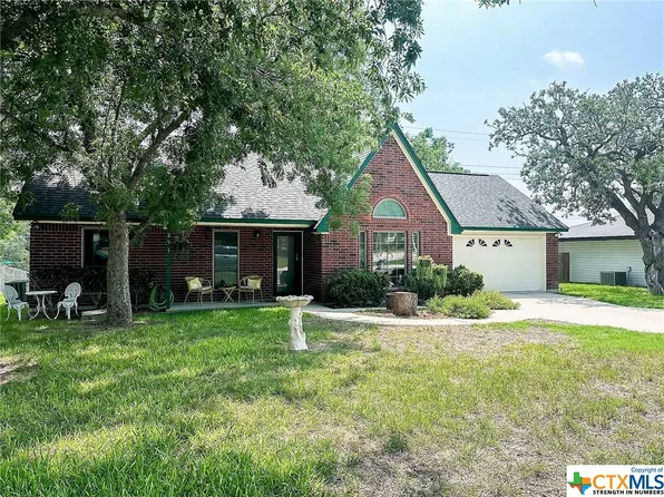 211 Landon Dr, Lampasas, TX 76550