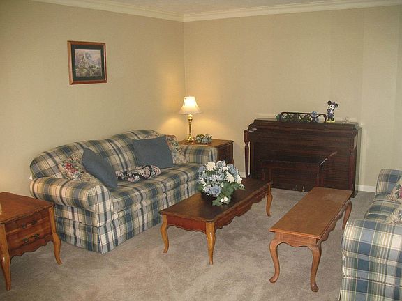 Cozy Formal Living Room!