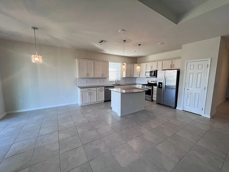 43023 Canon Ct — Photo 35
