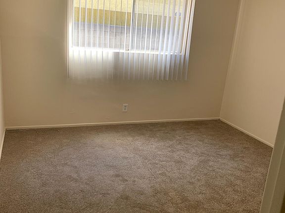 2nd image of 6851 Whitsett Ave APT 2