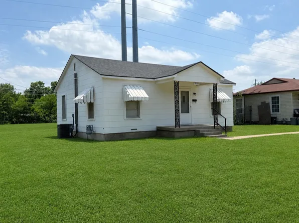 7132 Maple Park Dr, Richland Hills, TX 76118