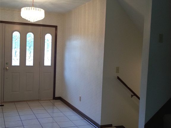 2nd image of 1164 Park Pl