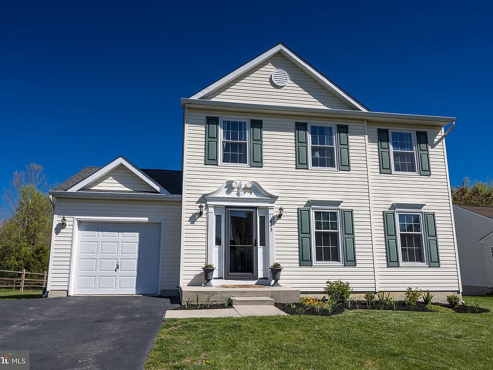 1st image of 443 S Barrington Ct