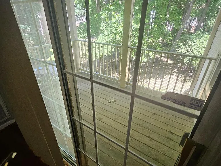 9811 Lake Pointe Ct #203 — Photo 30