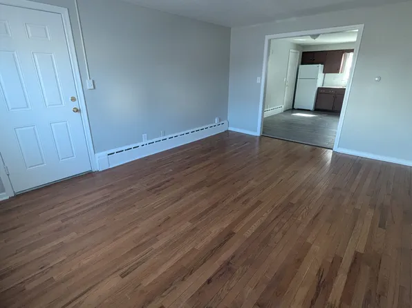 641 Newhall St, Hamden, CT