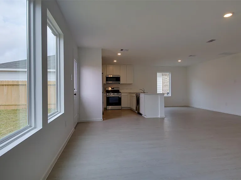 10915 Tawny Rdg — Photo 8
