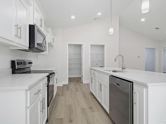 4th image of 9601 Permenter Rd