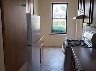 21 Circuit Rd APT 1, New Rochelle, NY 10805