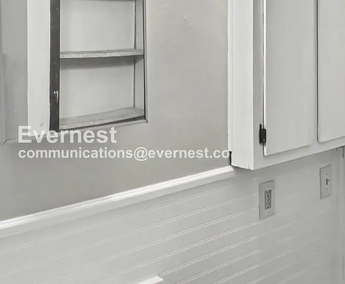 1093 Georgia Ave — Photo 17