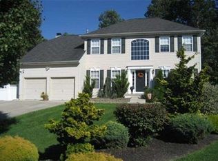 12 Bonnie Ln, Bordentown, NJ 08505