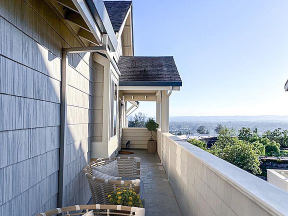 2nd image of 2033 Stonefield Lane