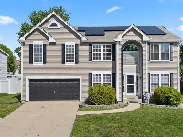 923 Holliday Dr, Fairview Heights, IL 62208