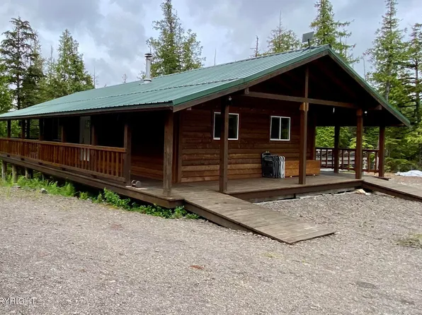 76 Alcoa Ln, Ketchikan, AK 99950