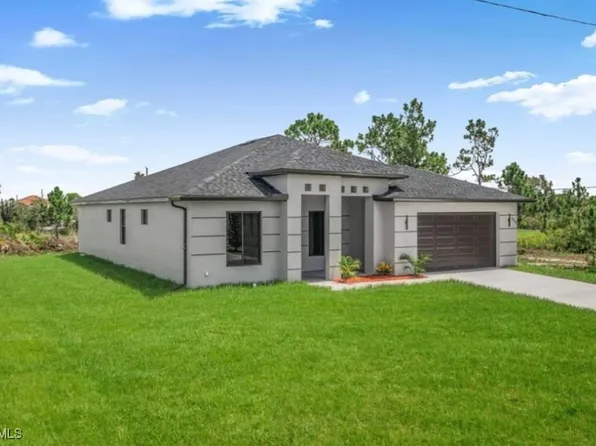 238 Narcissus Ave S, Lehigh Acres, FL 33974