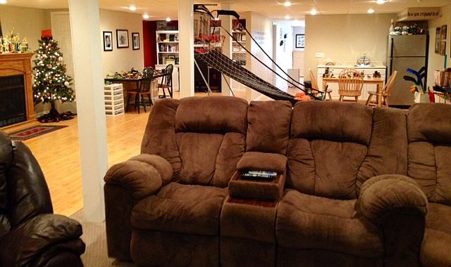 2nd image of 370 Abbey Ln
